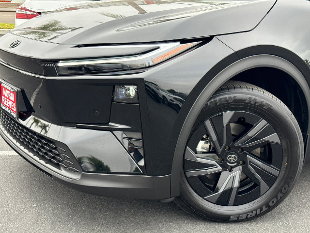 New 2026 Toyota C-HR AWD/4WD image 3