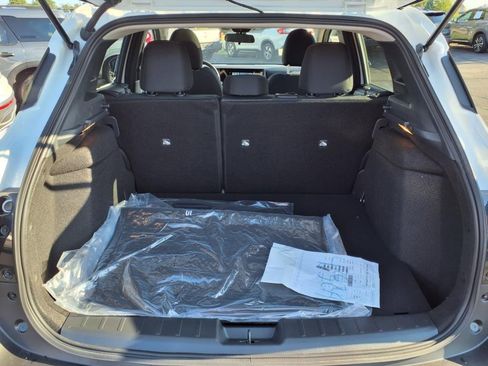 New 2025 Nissan Kicks SV w/ SV Premium Package image 10