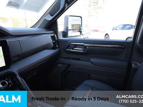 Used 2026 GMC Sierra 2500 AT4 image 35