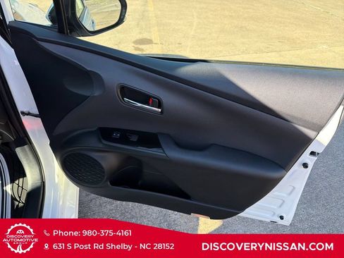 Used 2019 Toyota Prius LE FWD image 35
