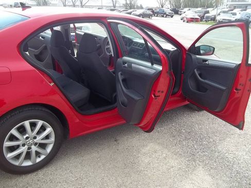 Used 2015 Volkswagen Jetta SE FWD image 11