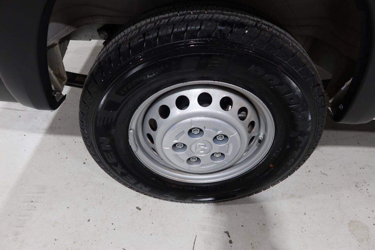 Used 2024 RAM ProMaster 2500 w/ Safety Group FWD image 32