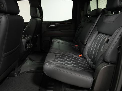 Used 2025 GMC Sierra 1500 AT4 w/ AT4 Premium Package image 22