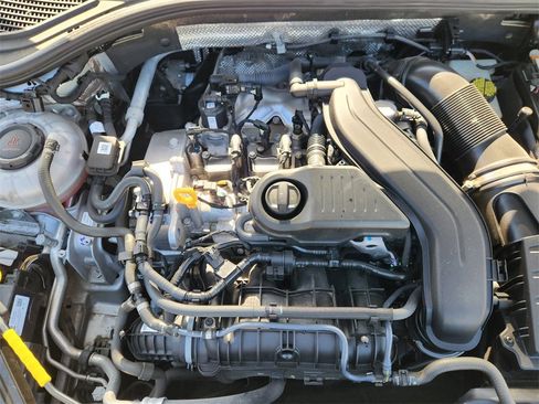 Used 2022 Volkswagen Jetta SE image 31