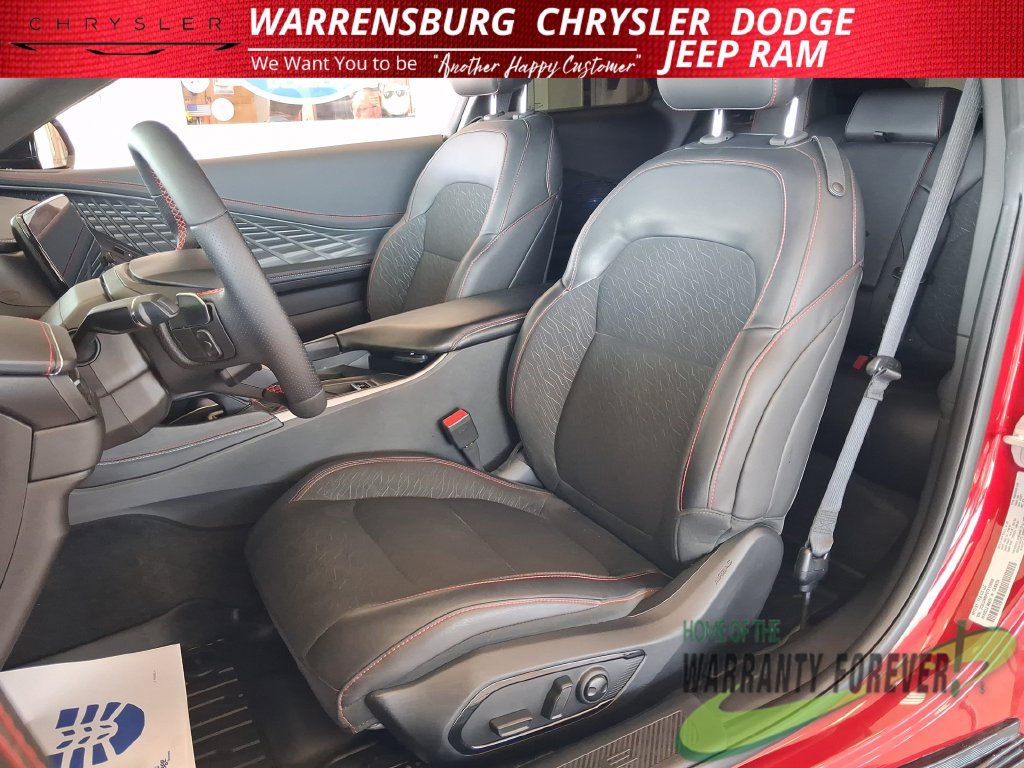 Used 2026 Dodge Charger Scat Pack AWD/4WD image 14