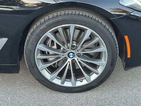 Used 2023 BMW 540i w/ Premium Package image 47