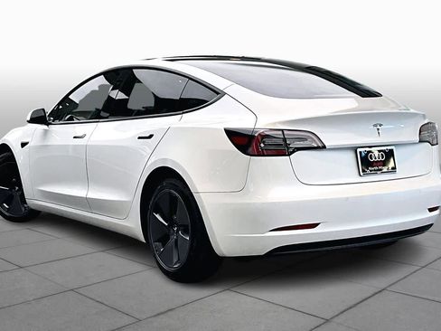 Used 2022 Tesla Model 3 image 10