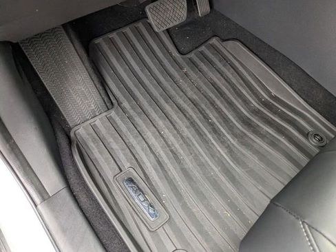 Certified 2025 Acura ADX Base image 30