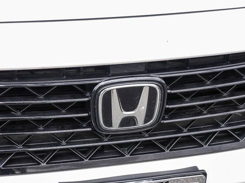 Certified 2023 Honda Accord EX image 4