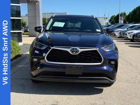 Used 2022 Toyota Highlander XLE AWD/4WD image 8