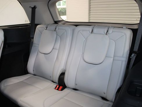 New 2026 Lincoln Aviator Reserve w/ Illumination Package RWD image 19