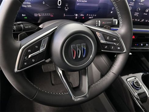 New 2025 Buick Envision Preferred image 11