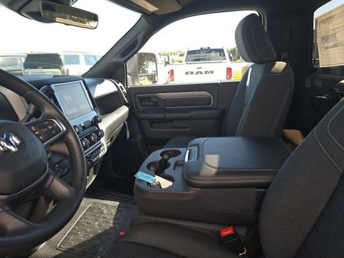 New 2026 RAM 3500 Tradesman w/ Chrome Appearance Group image 10