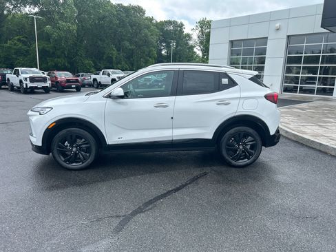 New 2026 Buick Encore GX Sport Touring w/ Comfort Package AWD/4WD image 2