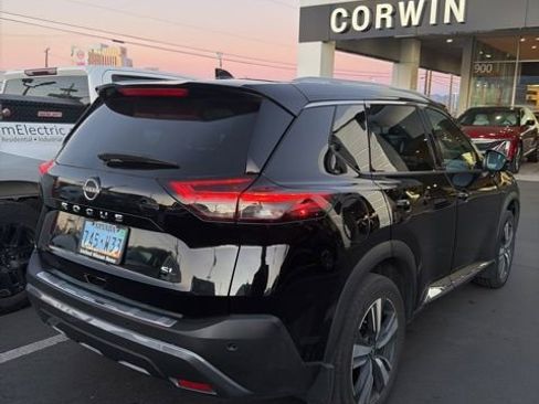 Used 2023 Nissan Rogue SL image 4