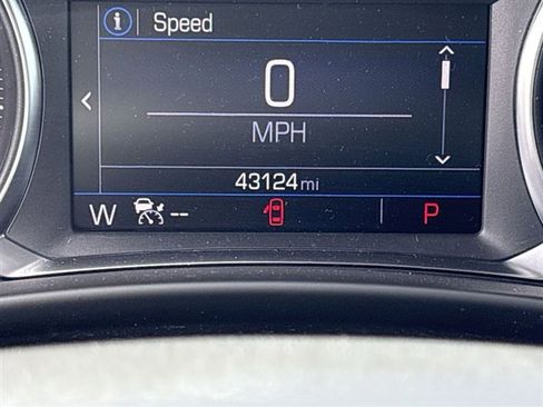 Used 2023 GMC Terrain SLE w/ Driver Convenience Package FWD image 12