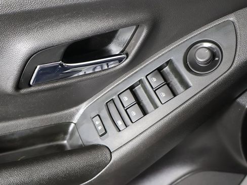 Used 2020 Chevrolet Trax LT image 26