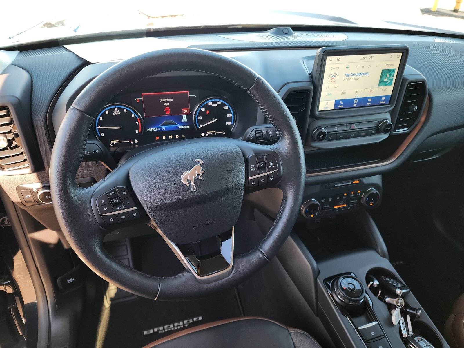 Used 2023 Ford Bronco Sport Outer Banks w/ Tech Package AWD/4WD image 2
