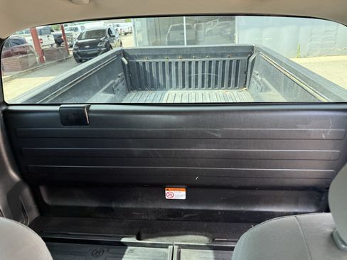 Used 2018 Toyota Tacoma SR RWD image 13