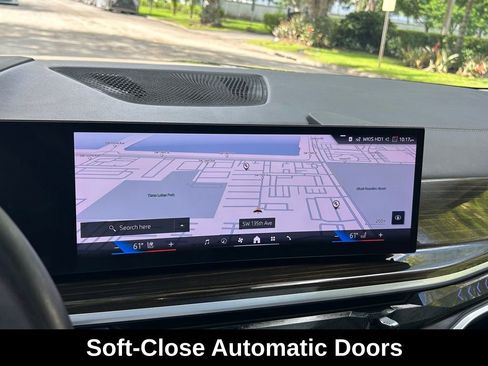 Used 2024 BMW X7 xDrive40i image 21