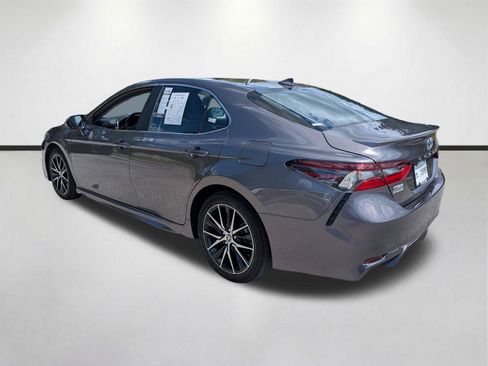 Used 2024 Toyota Camry SE w/ Cold Weather Package AWD/4WD image 6