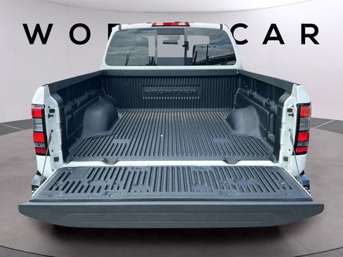 Used 2025 Nissan Frontier S RWD image 14