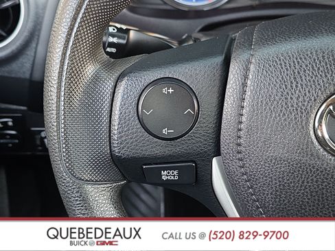 Used 2017 Toyota Corolla LE FWD image 14