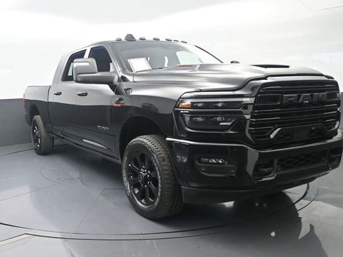 Used 2026 RAM 3500 Laramie AWD/4WD image 9
