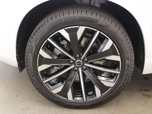 New 2026 Volvo XC90 B5 Core AWD/4WD image 31