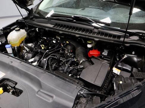 Certified 2023 Ford Edge SE image 16