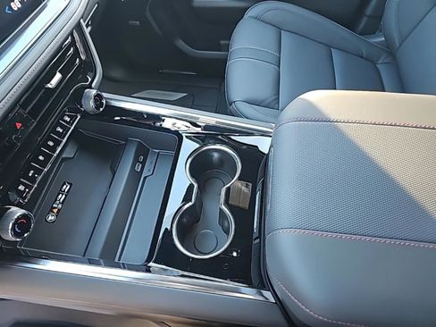 New 2026 Chevrolet Suburban RST w/ RST Capability Package image 26