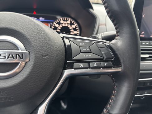 Used 2021 Nissan Altima 2.5 SR FWD image 25