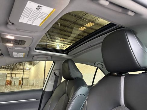 Used 2023 Toyota Camry XSE w/ Cold Weather Package image 18