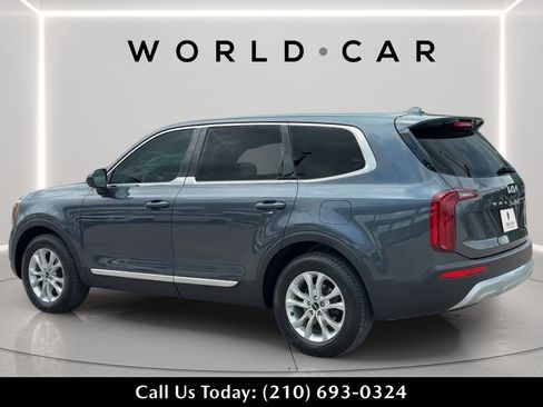 Used 2022 Kia Telluride LX FWD image 5