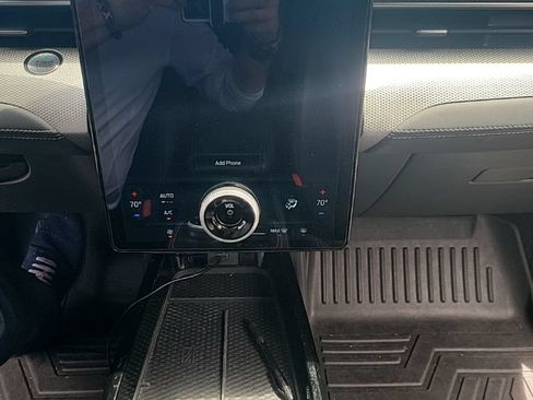 Used 2022 Ford Mustang Mach-E Select RWD image 8