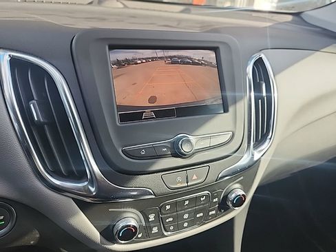 Used 2024 Chevrolet Equinox LT image 9