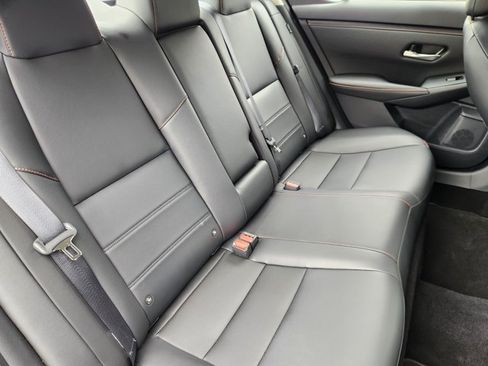 Certified 2025 Nissan Sentra SR w/ SR Premium Package FWD image 16