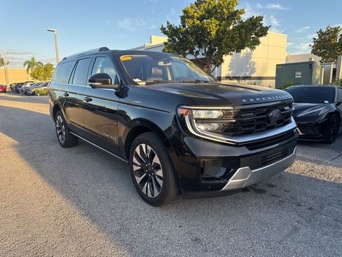 Used 2025 Ford Expedition Max Platinum w/ Driver's Package image 1