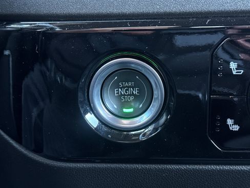 Used 2024 Chevrolet Silverado 1500 LT image 33