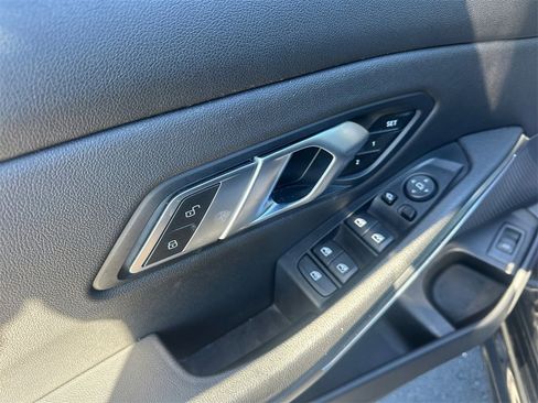 Used 2021 BMW 330i xDrive Sedan w/ Convenience Package image 27