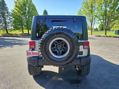 Used 2016 Jeep Wrangler Unlimited Sport w/ Quick Order Package 24S AWD/4WD image 5