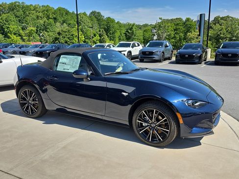 New 2026 MAZDA MX-5 Miata Grand Touring RWD image 1