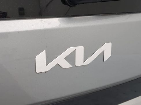 Used 2024 Kia Soul EX image 11