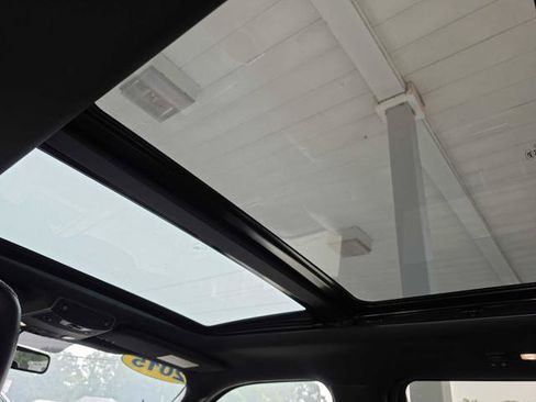 Used 2015 Ford F150 Lariat AWD/4WD image 22