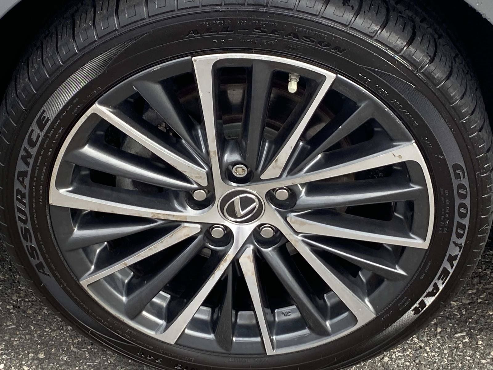 Used 2023 Lexus ES 350 w/ Premium Package FWD image 27