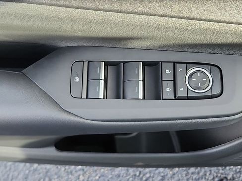 New 2026 Toyota Prius Plug-In Hybrid image 17