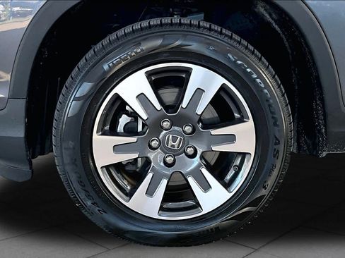 Used 2018 Honda Ridgeline RTL image 11