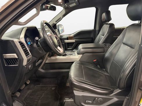 Used 2017 Ford F150 Lariat w/ Equipment Group 502A Luxury AWD/4WD image 15