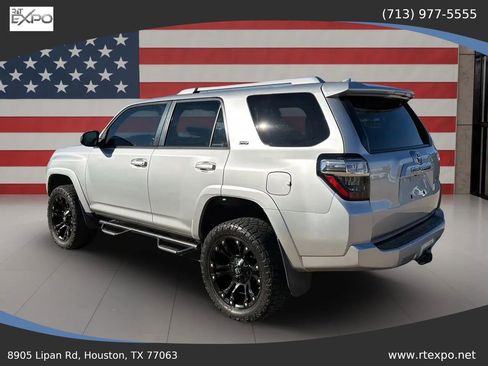 Used 2016 Toyota 4Runner SR5 image 6