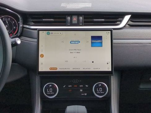 Used 2024 Jaguar F-PACE R-Dynamic S AWD/4WD image 17